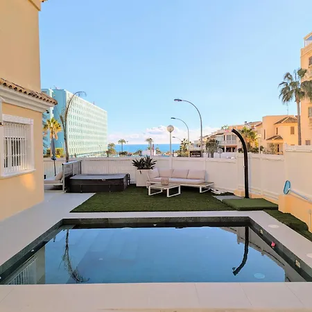 Spacious Villa With Private Pool And Beach Views El Moncayo Buitenkant foto